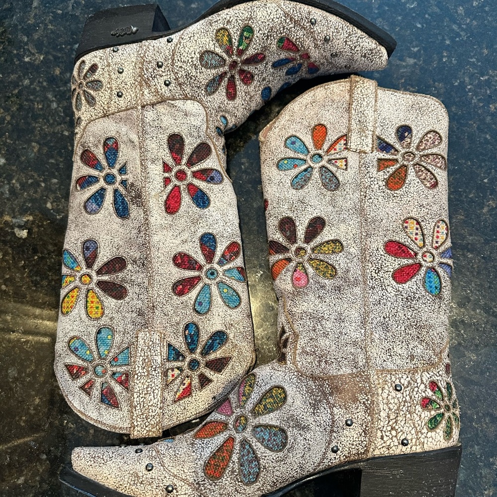 Miss Macie "Whoop Si Daisy" Metallic Floral Cutout Western Heeled Boots